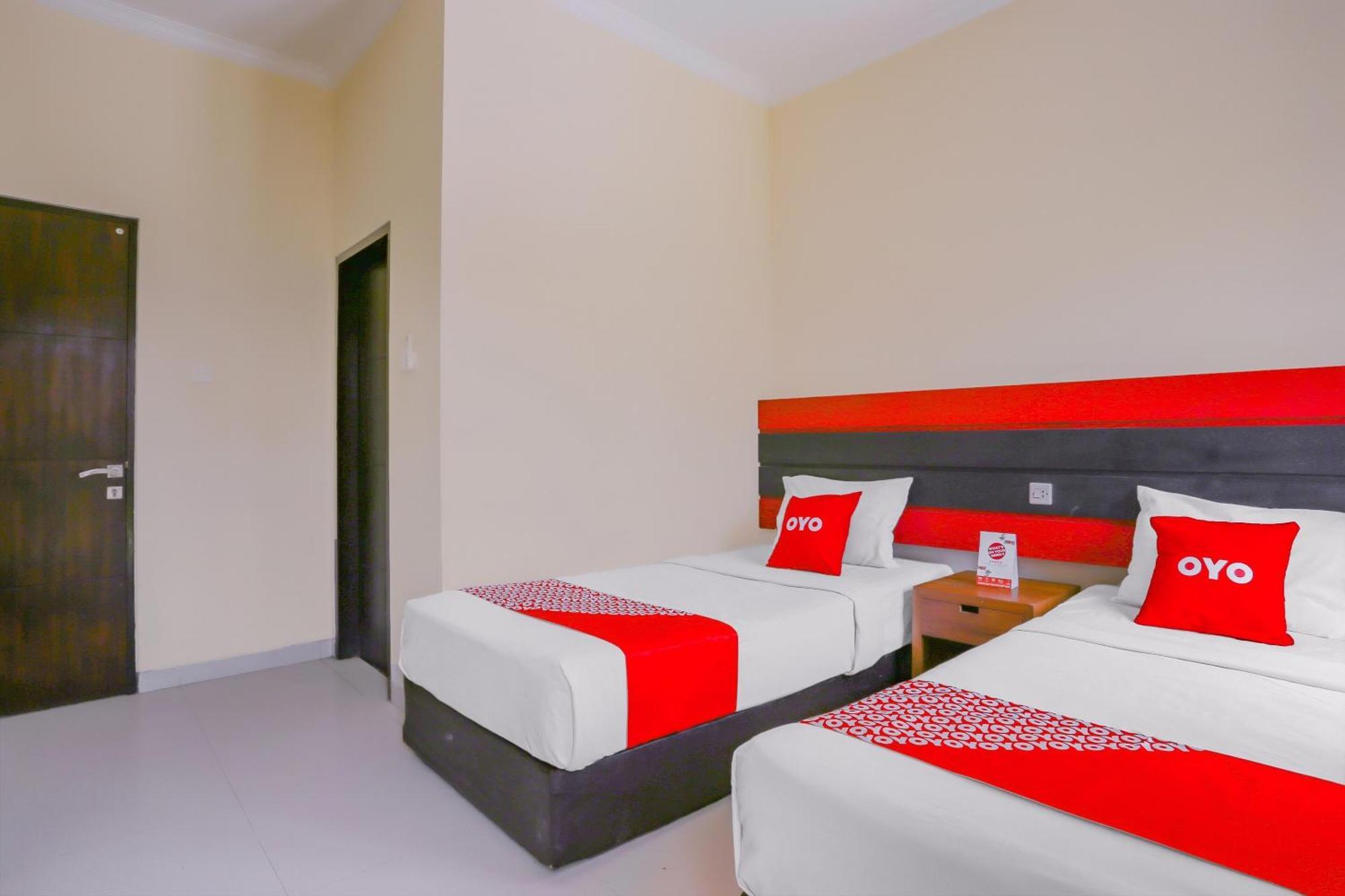 Oyo 4012 Ari Beach Inn Kuta  Luaran gambar