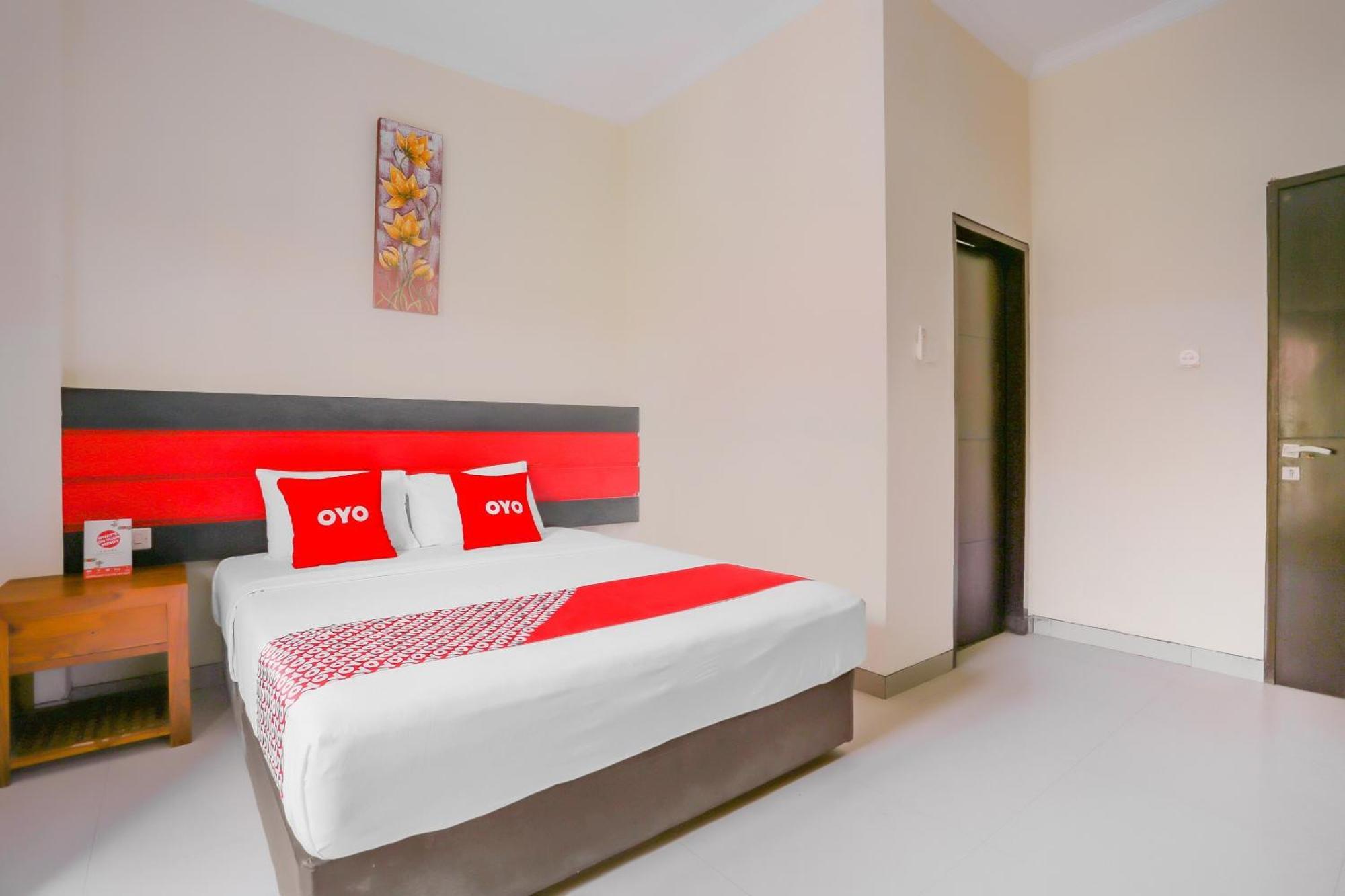 Oyo 4012 Ari Beach Inn Kuta  Luaran gambar