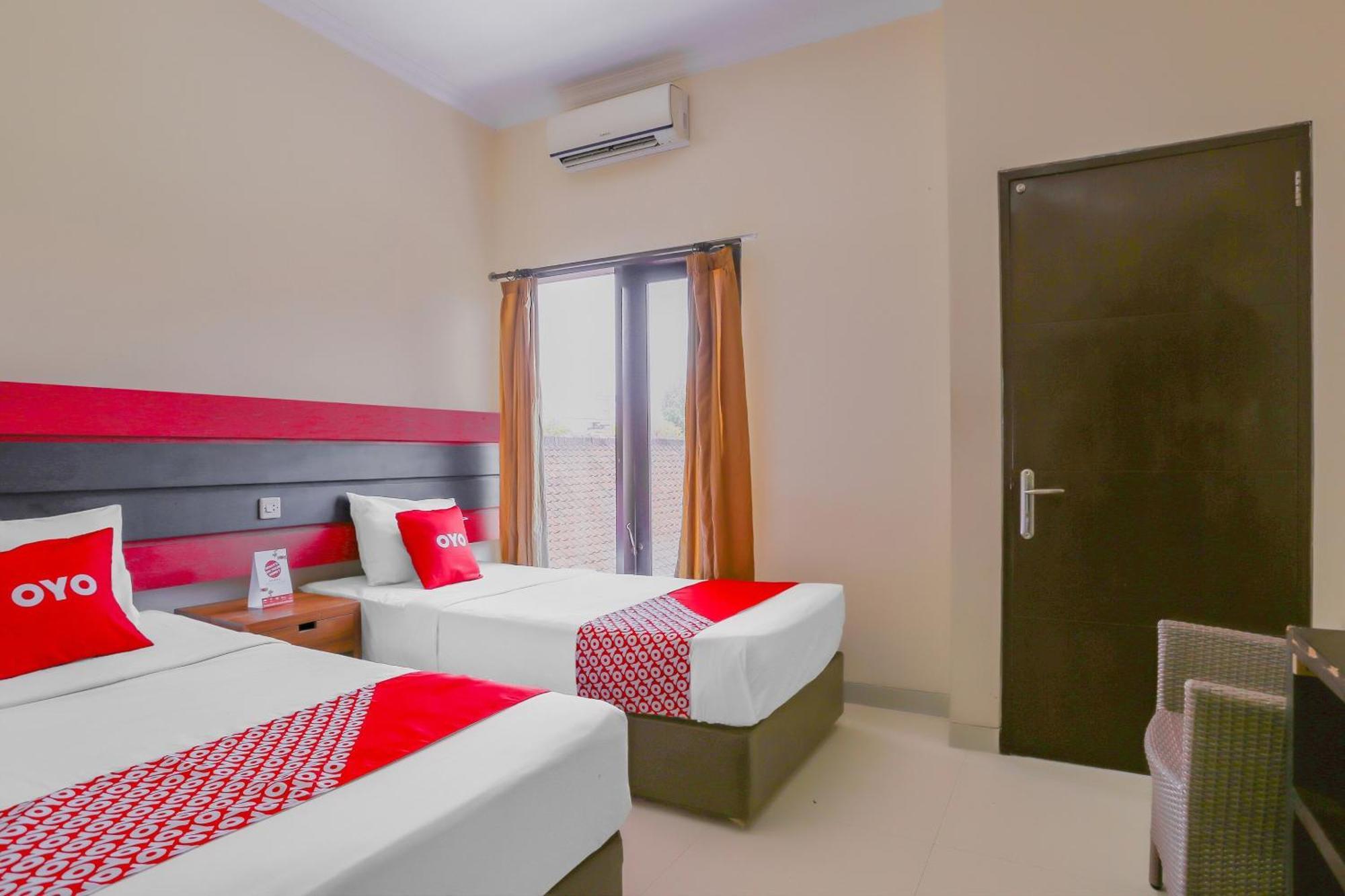 Oyo 4012 Ari Beach Inn Kuta  Luaran gambar